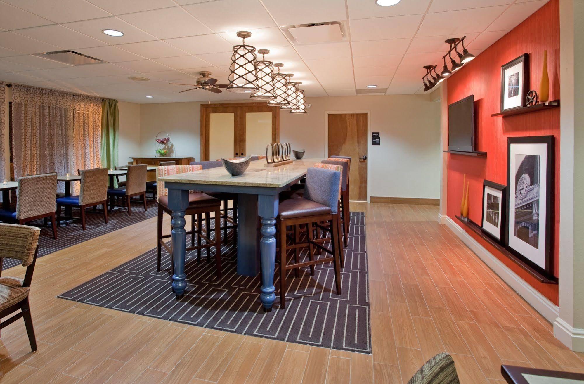 Hotel Hampton Pittsburgh Greentree 3*